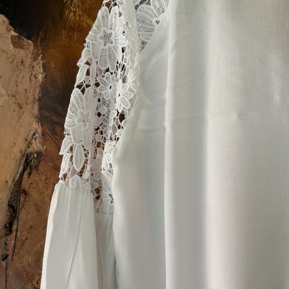 HOLLISTER Cotton Blend Inset Lace White Bohemian Top NWT - Picture 16 of 16
